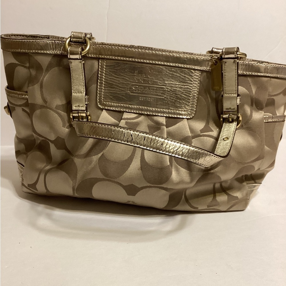 Coach Signature Purse Still New